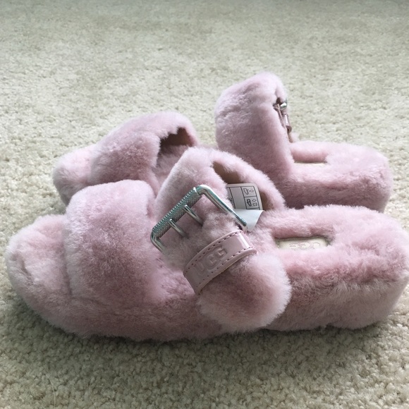UGG Fuzz Yeah pink slides - Picture 1 of 6